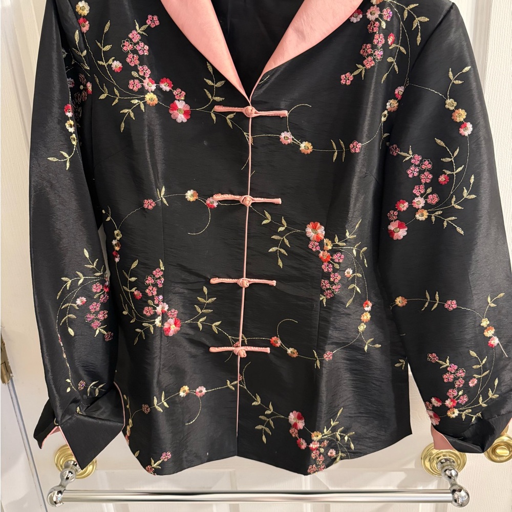 Elegant Floral Embroidered Blazer with Pink Accents